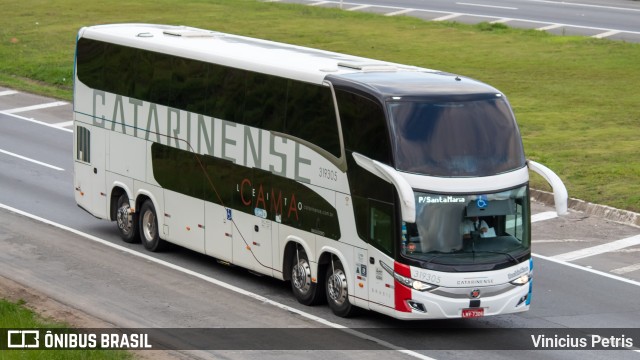 Auto Viação Catarinense 319305 na cidade de Joinville, Santa Catarina, Brasil, por Vinicius Petris. Número da foto: #10441693.
