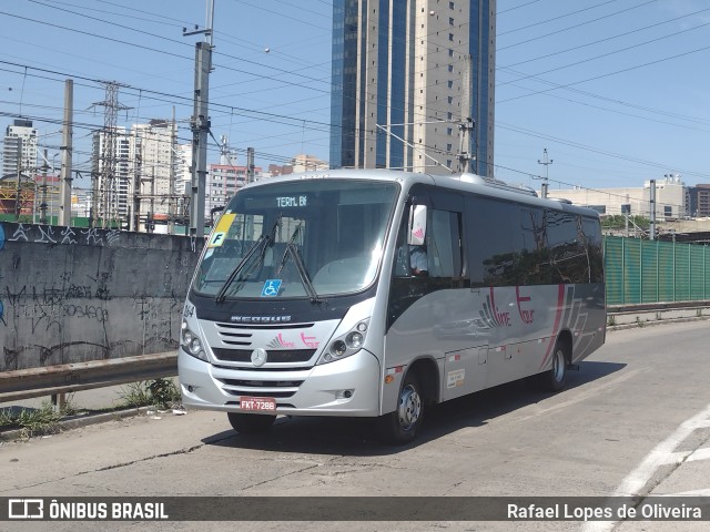 Expresso Line Tour 264 na cidade de São Paulo, São Paulo, Brasil, por Rafael Lopes de Oliveira. ID da foto: 10527109.