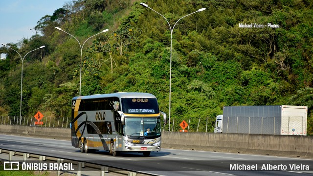 Gold Turismo e Fretamento 9000 na cidade de Barueri, São Paulo, Brasil, por Michael  Alberto Vieira. Número da foto: #10525381.