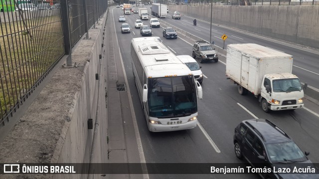 Ônibus Particulares YP7057 na cidade de Estación Central, Santiago, Metropolitana de Santiago, Chile, por Benjamín Tomás Lazo Acuña. ID da foto: 10528564.