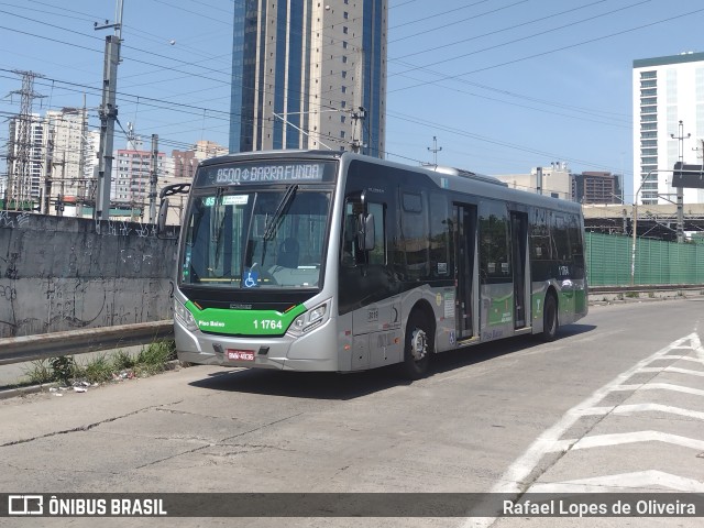 Viação Santa Brígida 1 1764 na cidade de São Paulo, São Paulo, Brasil, por Rafael Lopes de Oliveira. Número da foto: #10527321.