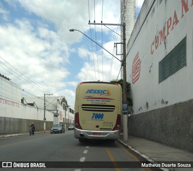 Jéssica Viagens 7000 na cidade de Guaratinguetá, São Paulo, Brasil, por Matheus Duarte Souza. ID da foto: 10526726.