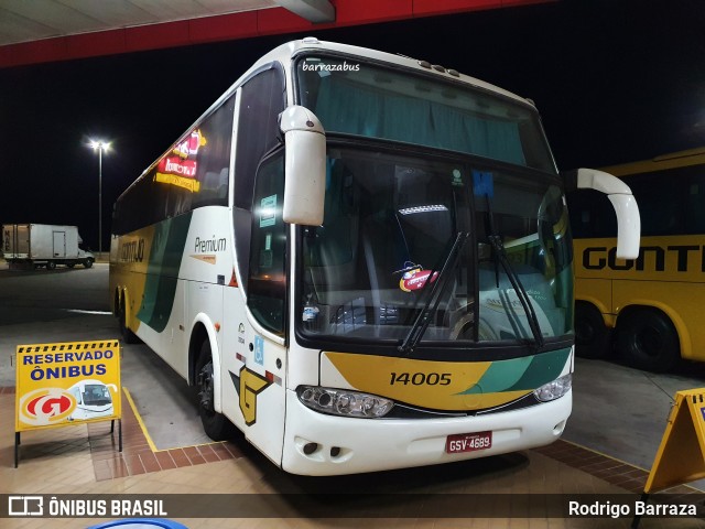 Empresa Gontijo de Transportes 14005 na cidade de São Sebastião da Bela Vista, Minas Gerais, Brasil, por Rodrigo Barraza. ID da foto: 10529978.