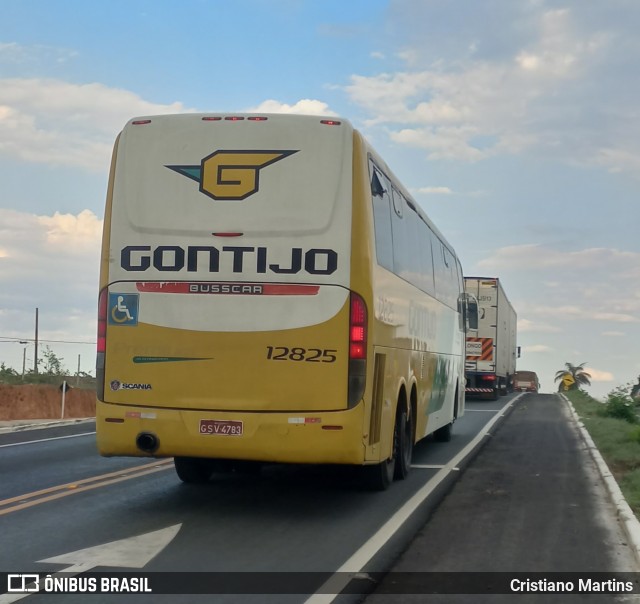 Empresa Gontijo de Transportes 12825 na cidade de Montes Claros, Minas Gerais, Brasil, por Cristiano Martins. ID da foto: 10528864.