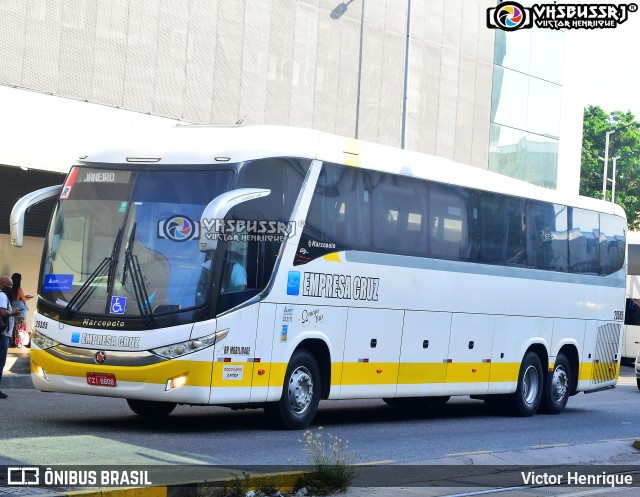 Empresa Cruz 20505 na cidade de Rio de Janeiro, Rio de Janeiro, Brasil, por Victor Henrique. ID da foto: 10446328.