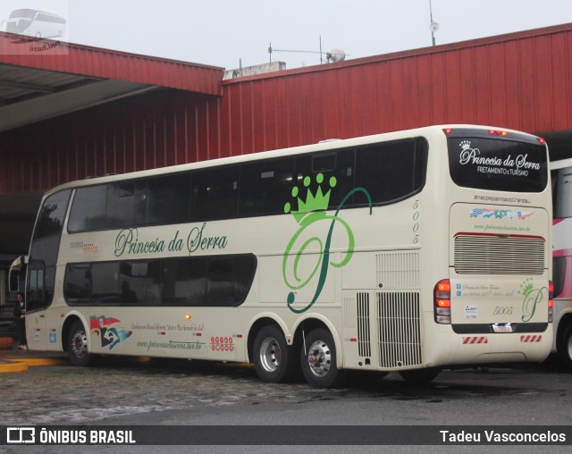 Princesa da Serra Viagens e Turismo 5005 na cidade de Guaratinguetá, São Paulo, Brasil, por Tadeu Vasconcelos. ID da foto: 10443670.