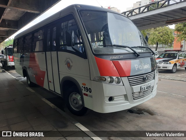 Polícia Militar de São Paulo 12-28 na cidade de São Paulo, São Paulo, Brasil, por Vanderci Valentim. Número da foto: #10445293.