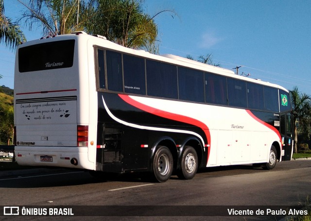 Ônibus Particulares 05 na cidade de Aparecida, São Paulo, Brasil, por Vicente de Paulo Alves. ID da foto: 10444474.