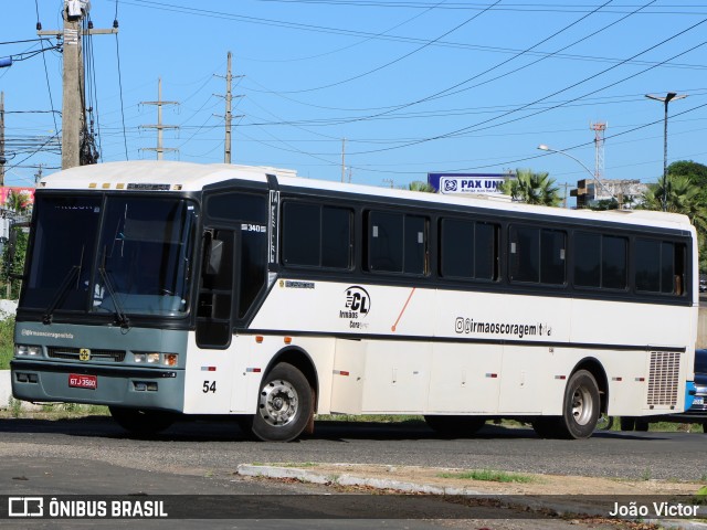 Irmãos Coragem 54 na cidade de Teresina, Piauí, Brasil, por João Victor. ID da foto: 10449662.