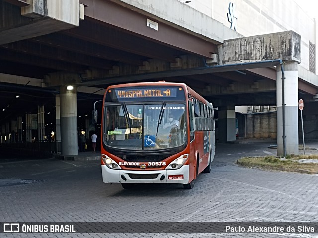 Expresso Luziense > Territorial Com. Part. e Empreendimentos 30578 na cidade de Belo Horizonte, Minas Gerais, Brasil, por Paulo Alexandre da Silva. Número da foto: #10448413.