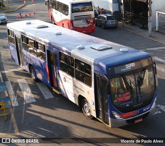 Empresa de Ônibus Pássaro Marron 92.607 na cidade de Aparecida, São Paulo, Brasil, por Vicente de Paulo Alves. ID da foto: 10452656.