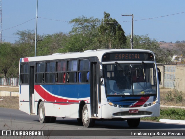 Ônibus Particulares 1132 na cidade de Caruaru, Pernambuco, Brasil, por Lenilson da Silva Pessoa. ID da foto: 10450855.