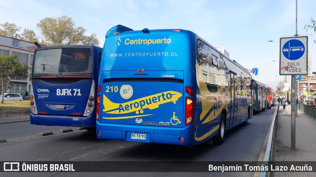 Centropuerto 210 na cidade de Estación Central, Santiago, Metropolitana de Santiago, Chile, por Benjamín Tomás Lazo Acuña. Número da foto: #10455927.