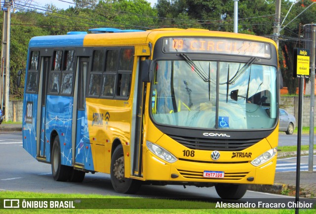 Sharp Transportes 108 na cidade de Araucária, Paraná, Brasil, por Alessandro Fracaro Chibior. Número da foto: #10458397.