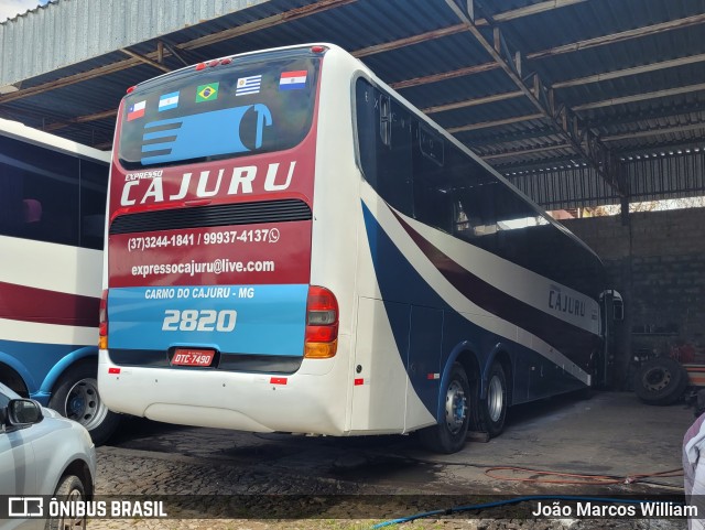 Expresso Cajuru 2820 na cidade de Carmo do Cajuru, Minas Gerais, Brasil, por João Marcos William. Número da foto: #10460070.