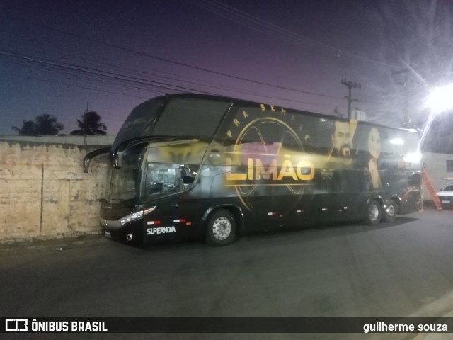 Banda Limão com Mel 3850 na cidade de Limoeiro, Pernambuco, Brasil, por Guilherme Souza. Número da foto: #10460679.