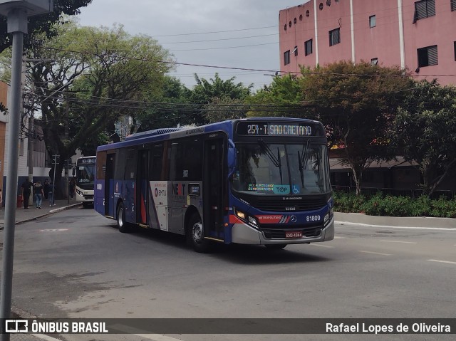 Next Mobilidade - ABC Sistema de Transporte 81.809 na cidade de São Caetano do Sul, São Paulo, Brasil, por Rafael Lopes de Oliveira. Número da foto: #10533084.