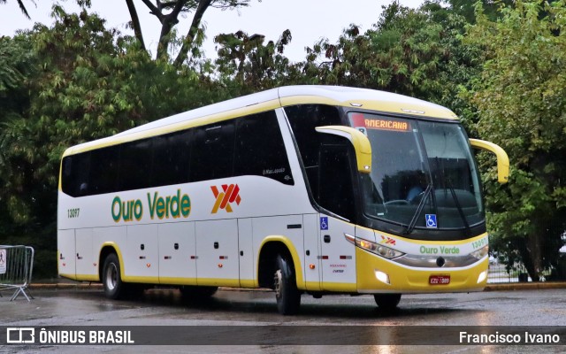 Auto Viação Ouro Verde 13097 na cidade de São Paulo, São Paulo, Brasil, por Francisco Ivano. Número da foto: #10533429.