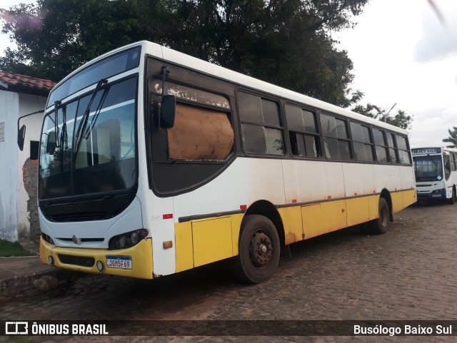 ASTARIR - Assoc. de Transporte Alternativo Rural Intermunicipal do Retiro C.17 na cidade de Ituberá, Bahia, Brasil, por Busólogo Baixo Sul. ID da foto: 10533709.