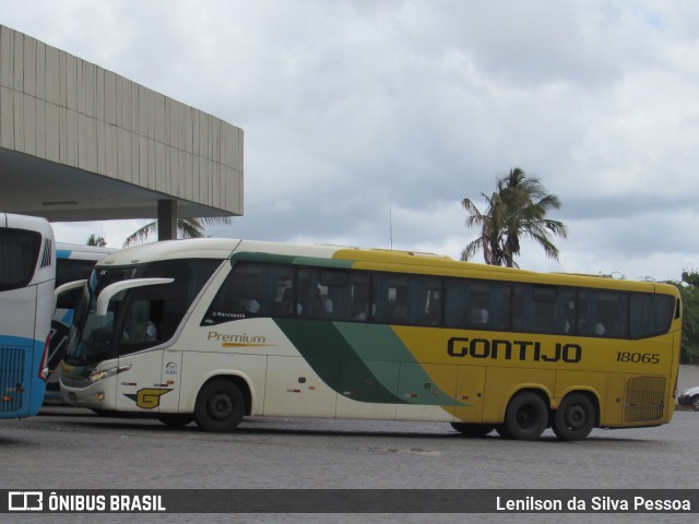 Empresa Gontijo de Transportes 18065 na cidade de Caruaru, Pernambuco, Brasil, por Lenilson da Silva Pessoa. ID da foto: 10558281.