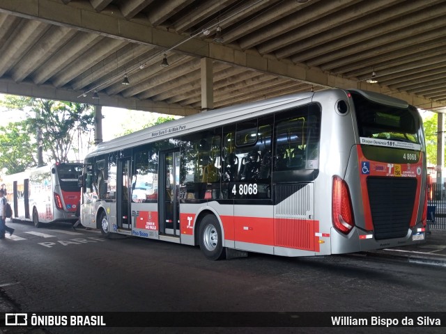 Express Transportes Urbanos Ltda 4 8068 na cidade de São Paulo, São Paulo, Brasil, por William Bispo da Silva. ID da foto: 10558573.