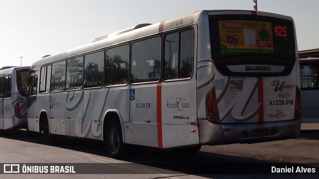 UniRio Transportes RJ 228.018 na cidade de Rio de Janeiro, Rio de Janeiro, Brasil, por Daniel Alves. Número da foto: #10557887.