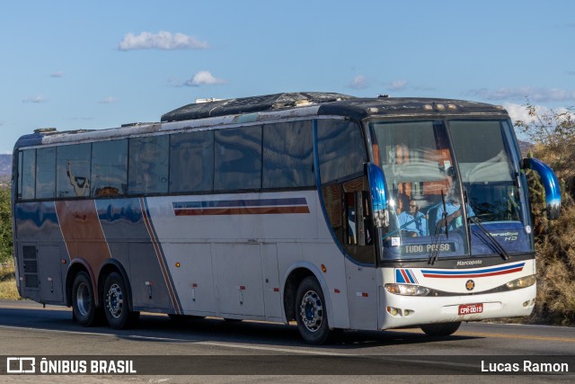 Ônibus Particulares 0019 na cidade de Serra Talhada, Pernambuco, Brasil, por Lucas Ramon. Número da foto: #10564369.