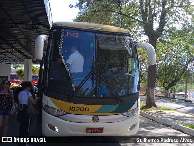 Empresa Gontijo de Transportes 18700 na cidade de Lambari, Minas Gerais, Brasil, por Guilherme Pedroso Alves. Número da foto: #10571890.