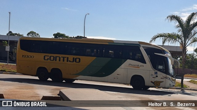 Empresa Gontijo de Transportes 19300 na cidade de Brasília, Distrito Federal, Brasil, por Heitor B.  S.  Bezerra. Número da foto: #10571145.
