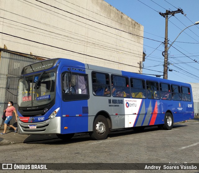 BR Mobilidade Baixada Santista 821087 na cidade de São Vicente, São Paulo, Brasil, por Andrey  Soares Vassão. Número da foto: #10569470.