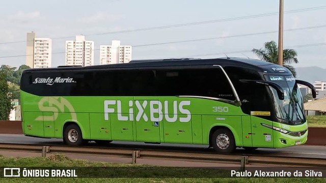 FlixBus Transporte e Tecnologia do Brasil 350 na cidade de Betim, Minas Gerais, Brasil, por Paulo Alexandre da Silva. Número da foto: #10570207.