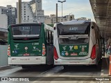 Via Sudeste Transportes S.A. 5 1230 na cidade de São Paulo, São Paulo, Brasil, por Thiago Lima. Número da foto: #:id.