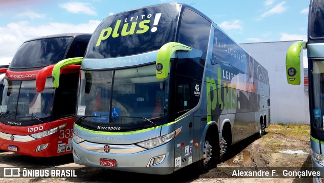 Viação Garcia 8805 na cidade de Balneário Camboriú, Santa Catarina, Brasil, por Alexandre F.  Gonçalves. Número da foto: #10573292.
