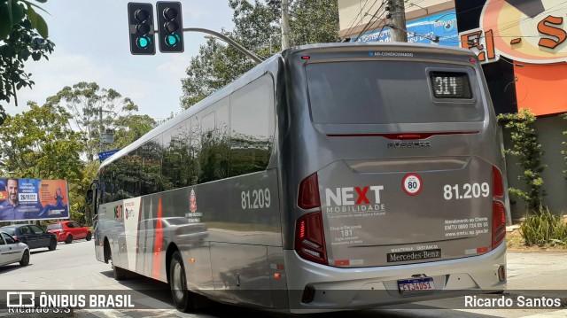Next Mobilidade - ABC Sistema de Transporte 81.209 na cidade de São Bernardo do Campo, São Paulo, Brasil, por Ricardo Santos. Número da foto: #10572813.