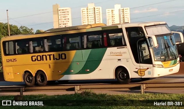 Empresa Gontijo de Transportes 12425 na cidade de Betim, Minas Gerais, Brasil, por Hariel BR-381. ID da foto: 10575868.