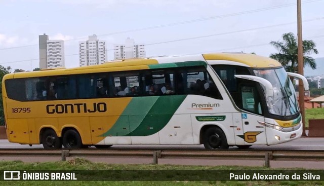 Empresa Gontijo de Transportes 18795 na cidade de Betim, Minas Gerais, Brasil, por Paulo Alexandre da Silva. ID da foto: 10574269.