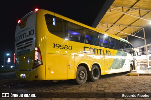 Empresa Gontijo de Transportes 19580 na cidade de Luz, Minas Gerais, Brasil, por Eduardo Ribeiro. ID da foto: 10572135.