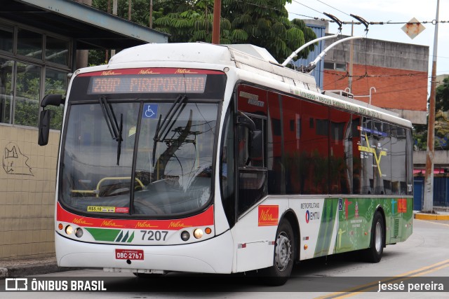 Metra - Sistema Metropolitano de Transporte 7207 na cidade de São Bernardo do Campo, São Paulo, Brasil, por jessé pereira. Número da foto: #10577308.