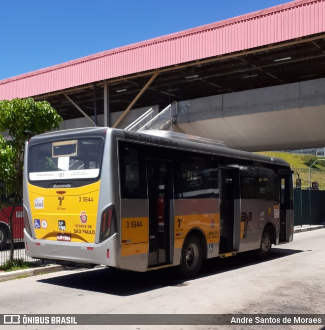 Upbus Qualidade em Transportes 3 5944 na cidade de São Paulo, São Paulo, Brasil, por Andre Santos de Moraes. ID da foto: 10580733.