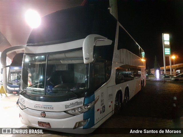 Auto Viação Catarinense 3606 na cidade de Registro, São Paulo, Brasil, por Andre Santos de Moraes. Número da foto: #10580651.