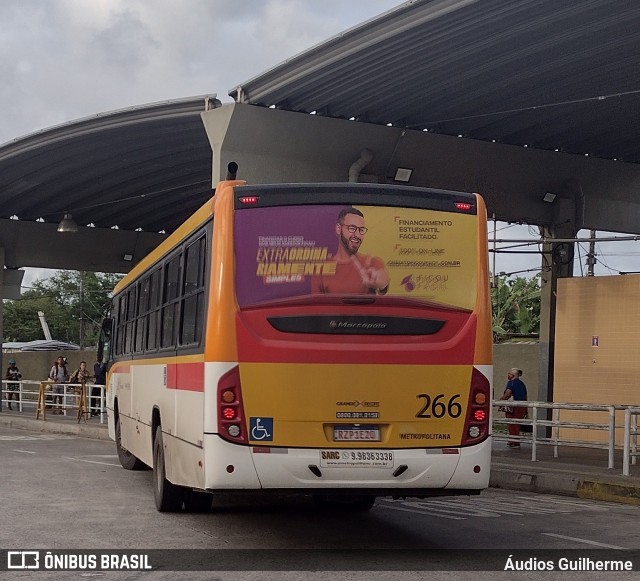 Empresa Metropolitana 266 na cidade de Recife, Pernambuco, Brasil, por Áudios Guilherme. Número da foto: #10583124.