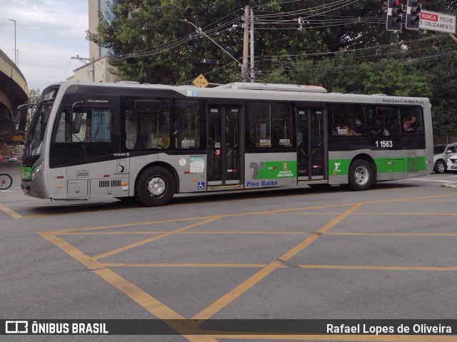Viação Santa Brígida 1 1563 na cidade de São Paulo, São Paulo, Brasil, por Rafael Lopes de Oliveira. Número da foto: #10582894.