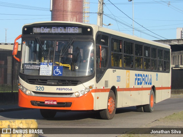 Empresa Pedrosa 320 na cidade de Recife, Pernambuco, Brasil, por Jonathan Silva. ID da foto: 10535990.