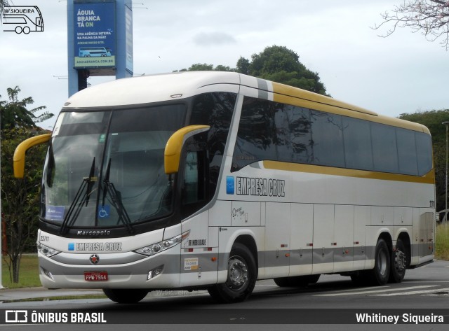 Empresa Cruz 22711 na cidade de Vitória, Espírito Santo, Brasil, por Whitiney Siqueira. ID da foto: 10537244.