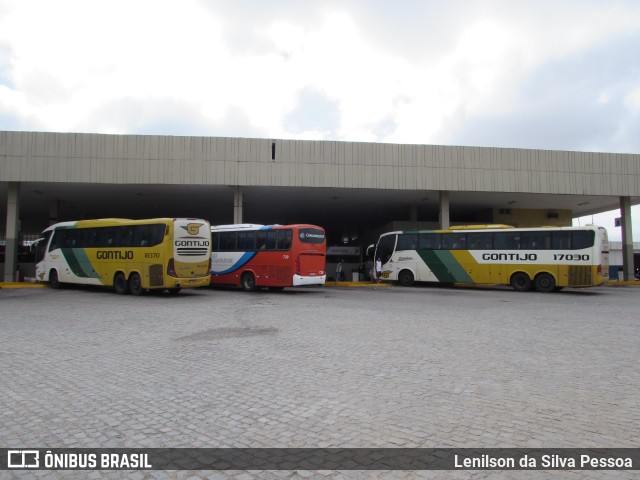 Empresa Gontijo de Transportes 17030 na cidade de Caruaru, Pernambuco, Brasil, por Lenilson da Silva Pessoa. ID da foto: 10535997.