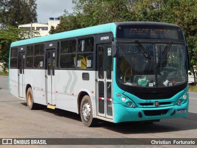 Ônibus Particulares 661 na cidade de Coimbra, Minas Gerais, Brasil, por Christian  Fortunato. Número da foto: #10588505.
