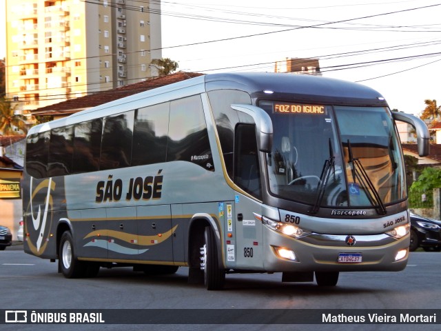 Expresso São José 850 na cidade de Joinville, Santa Catarina, Brasil, por Matheus Vieira Mortari. Número da foto: #10587951.