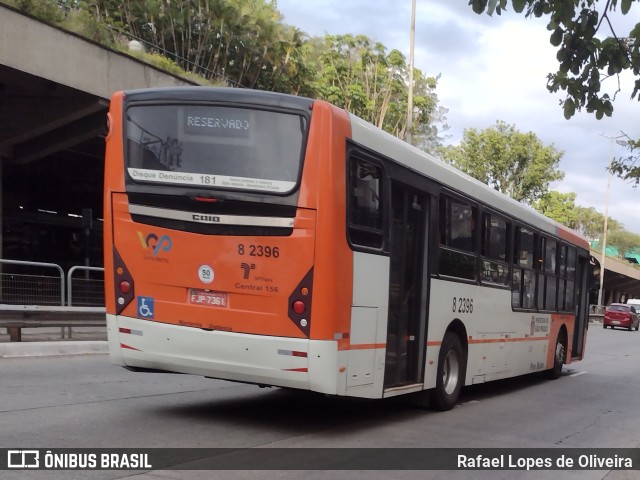 Viação Gato Preto 8 2396 na cidade de São Paulo, São Paulo, Brasil, por Rafael Lopes de Oliveira. Número da foto: #10587117.