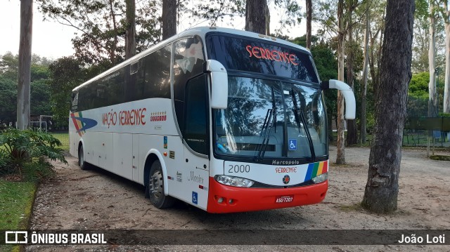 Viação Serrense 2000 na cidade de Santa Branca, São Paulo, Brasil, por João Loti. ID da foto: 10587068.