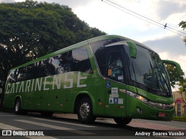 Auto Viação Catarinense 3334 na cidade de Curitiba, Paraná, Brasil, por Andrey  Soares Vassão. Número da foto: #10589650.